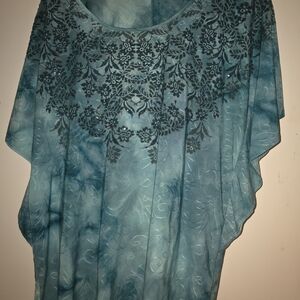 Elegant Teal Floral Casual Top With Sequins And Floral Detail.